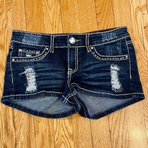 Detailed Jean Shorts